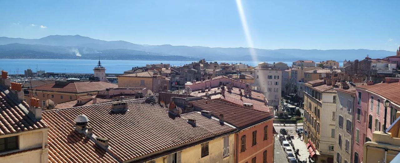 Superbe T2, Vieux Port, Hyper Centre Ajaccio Appartement Ajaccio (Corsica)